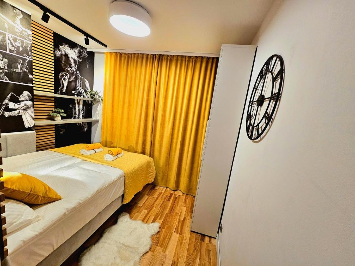 Eddie'S Luxury Apartments 글리비체 외부 사진
