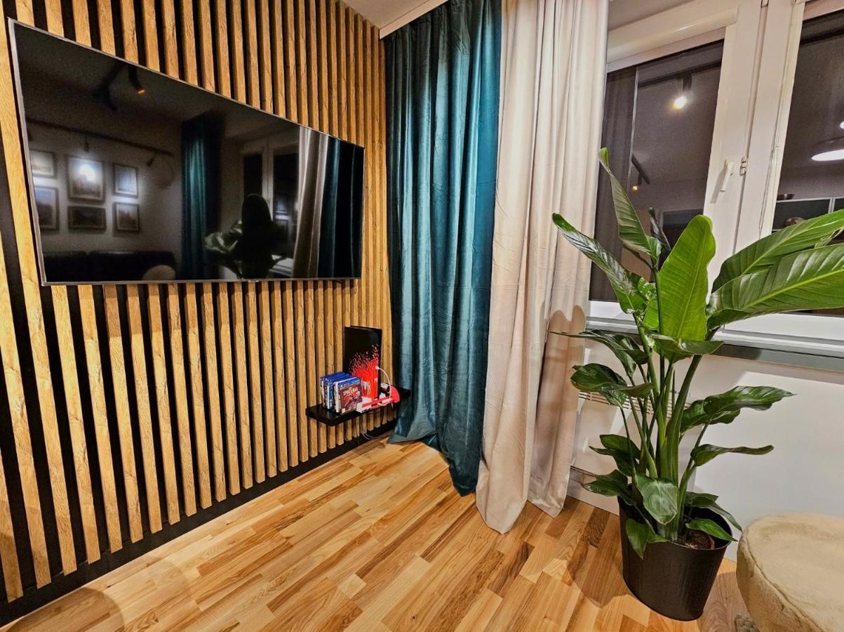Eddie'S Luxury Apartments 글리비체 외부 사진